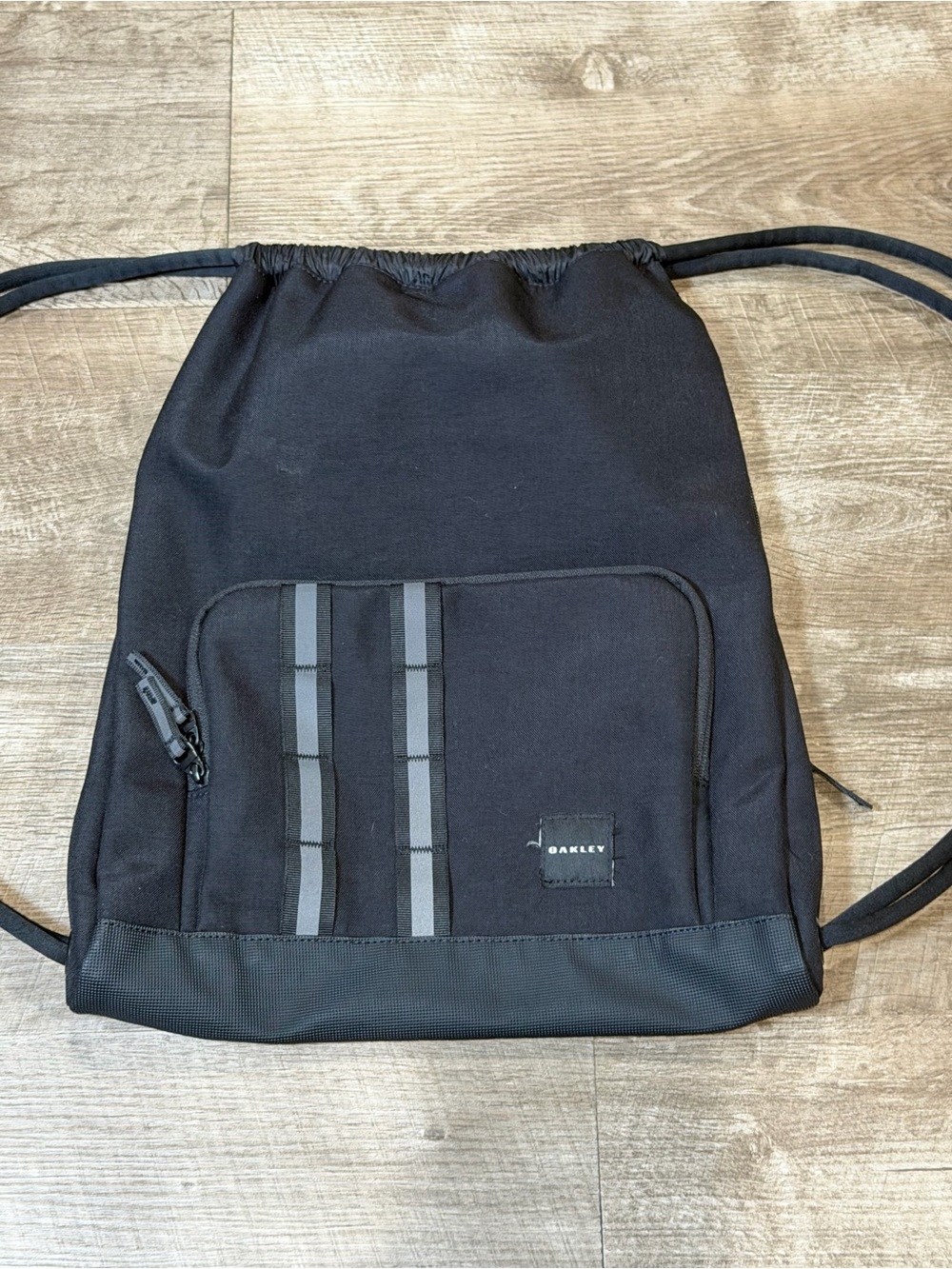 Oakley Utility Mens Black Satchel Bag - Picture 2 of 9